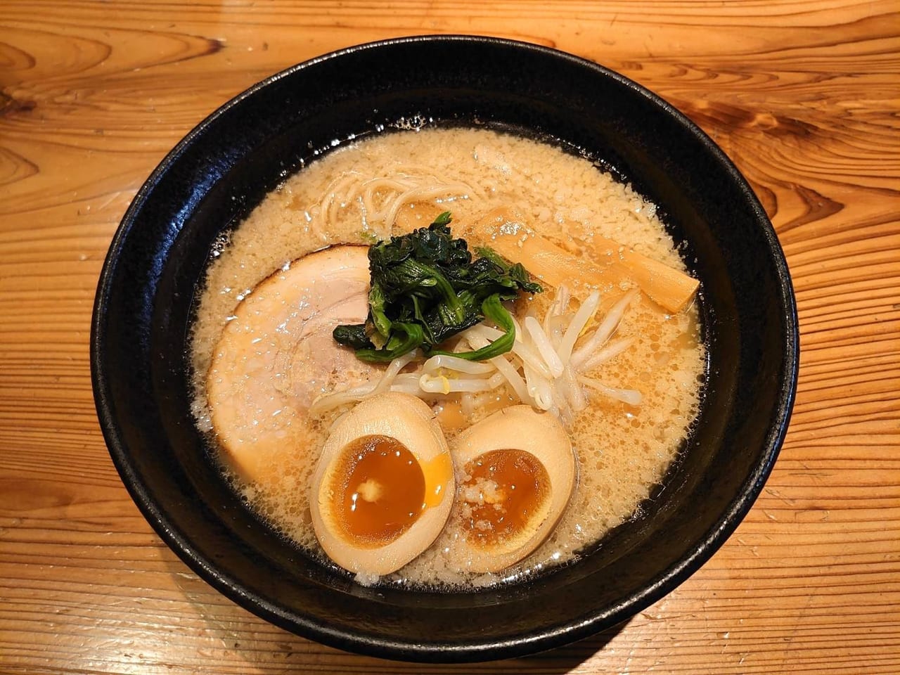 義國_背脂しょうゆラーメン