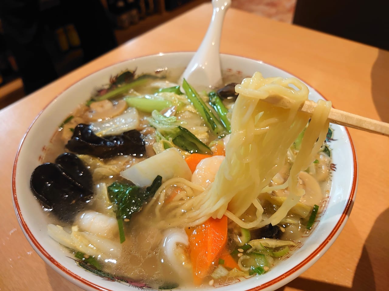 大福元_ラーメン麺リフト