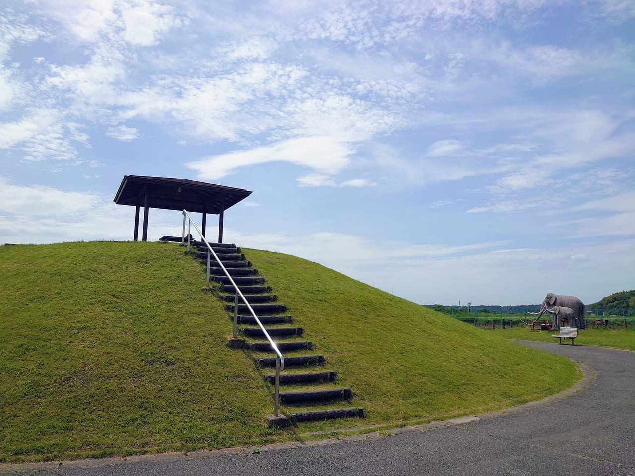 双子公園_四阿