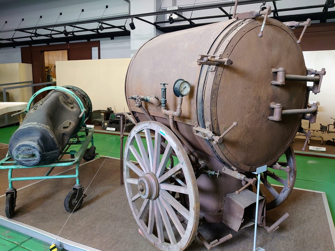 医科器械歴史資料館_野戦用蒸気消毒車