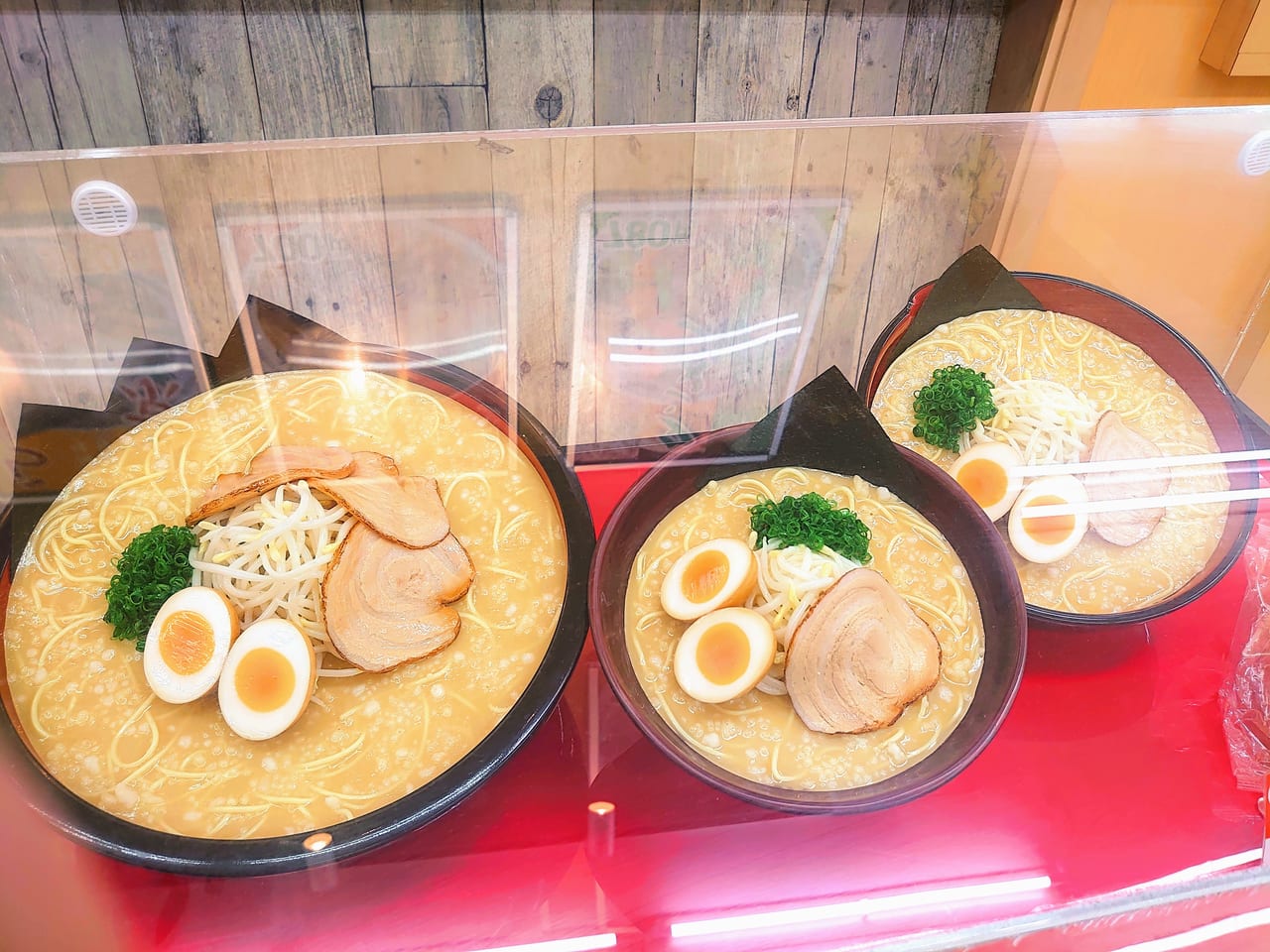 ゆにろーず_ラーメンサイズ