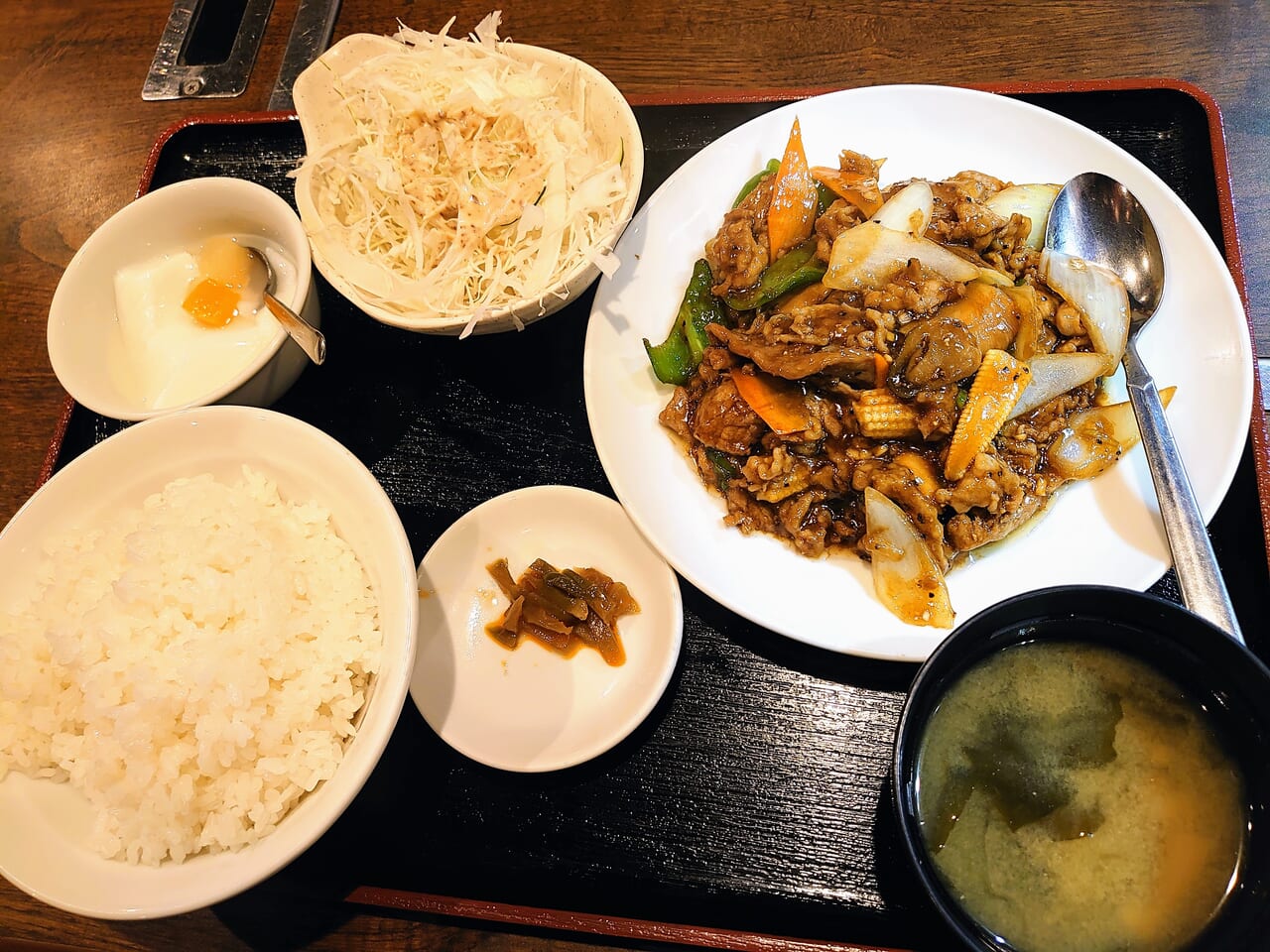 昇龍飯店_牛肉炒め