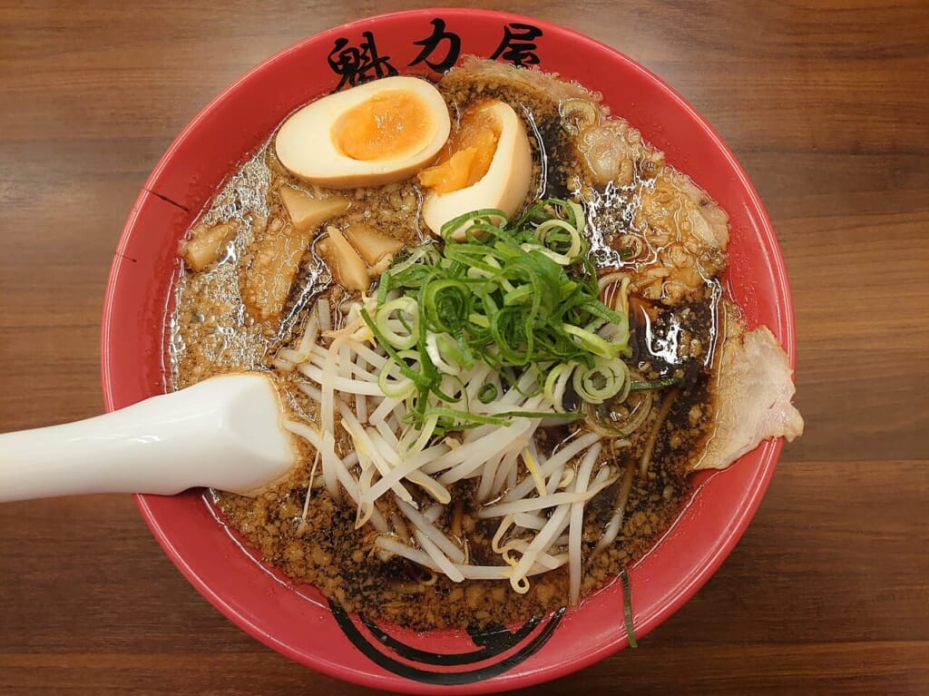 魁力屋_漆黒醤油ラーメン１