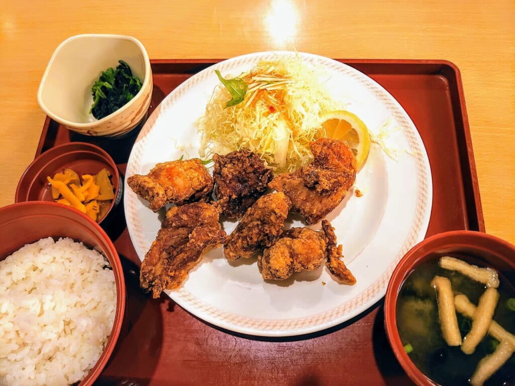 ジョイフル_大分唐揚げ定食１