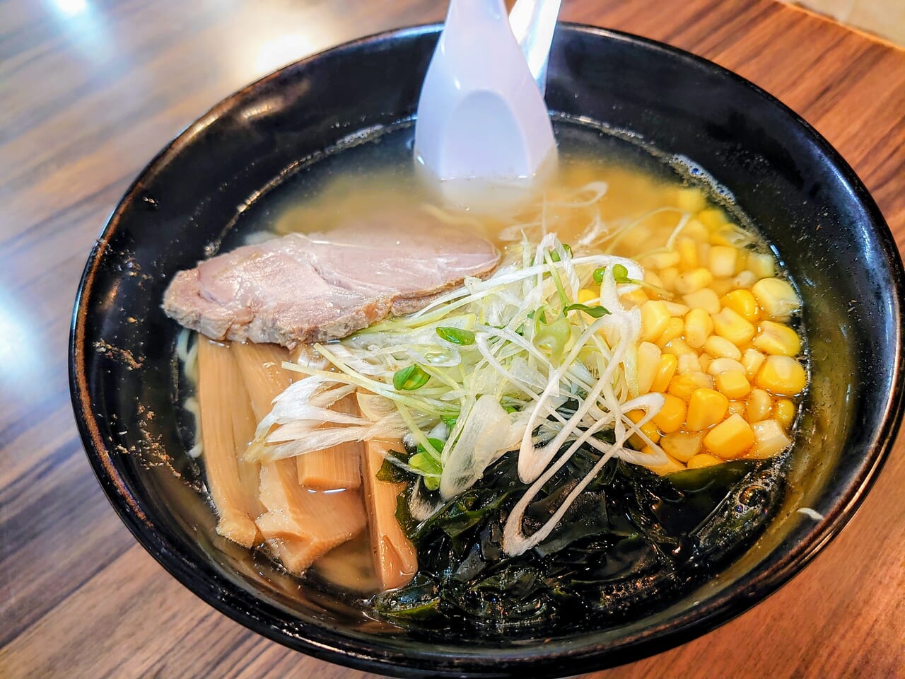 ひまわりラーメン_ラーメン塩２