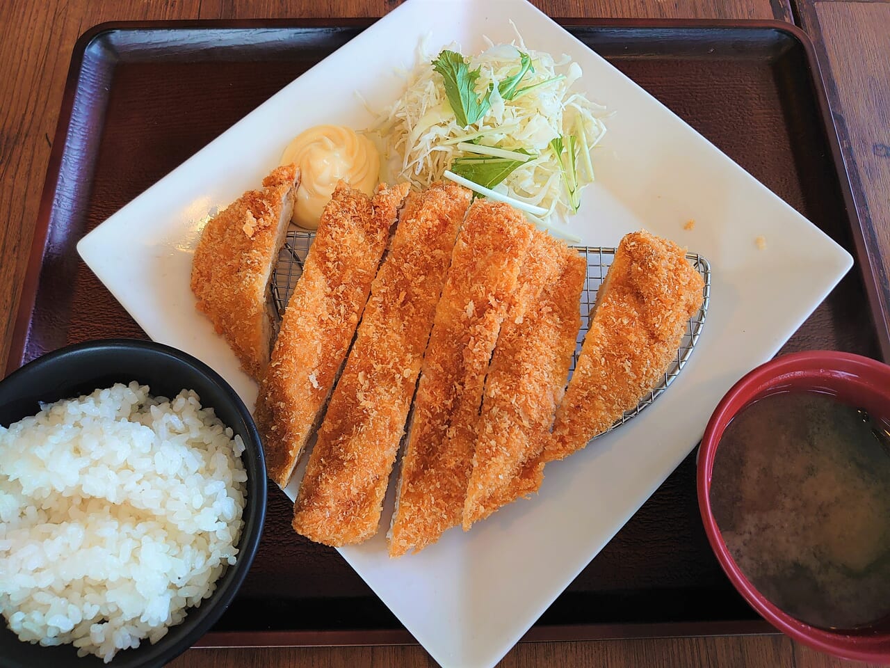 たまや食堂_チキンカツ定食１