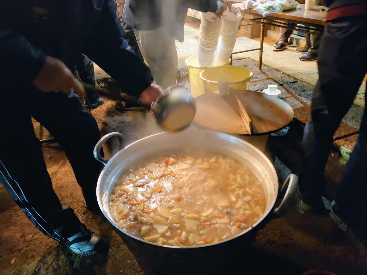 師戸宗像神社大晦日2024_豚汁