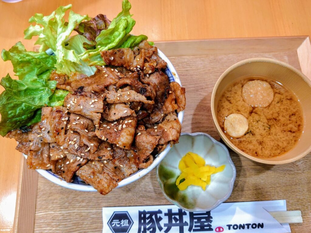 カルビ丼あらた_カルビ丼１