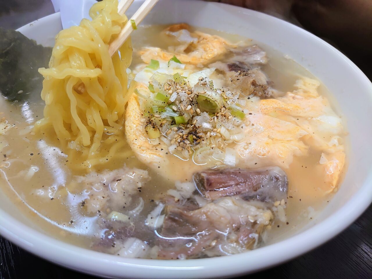 川崎苑_コムタンラーメン２