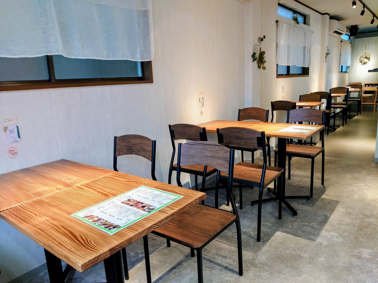 しろいcafe_内観２