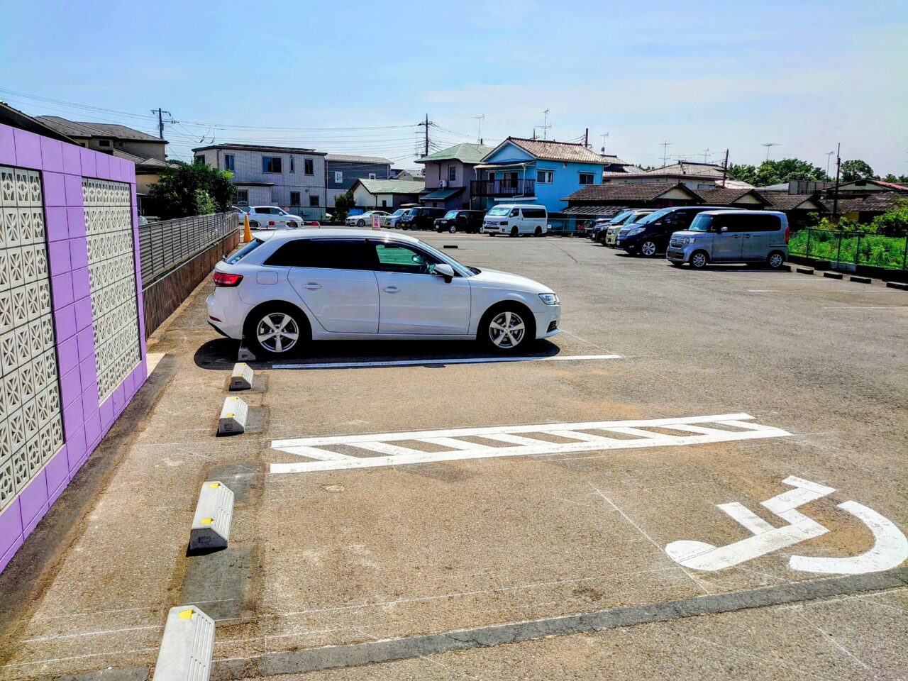 コナズ珈琲鎌ヶ谷レセプション_駐車場