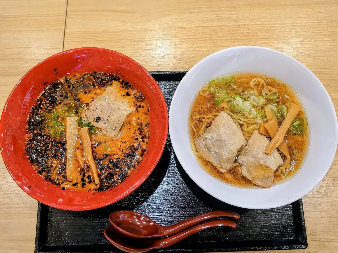 成田山らーめんストリート実食_南極と喜多方らーめん１