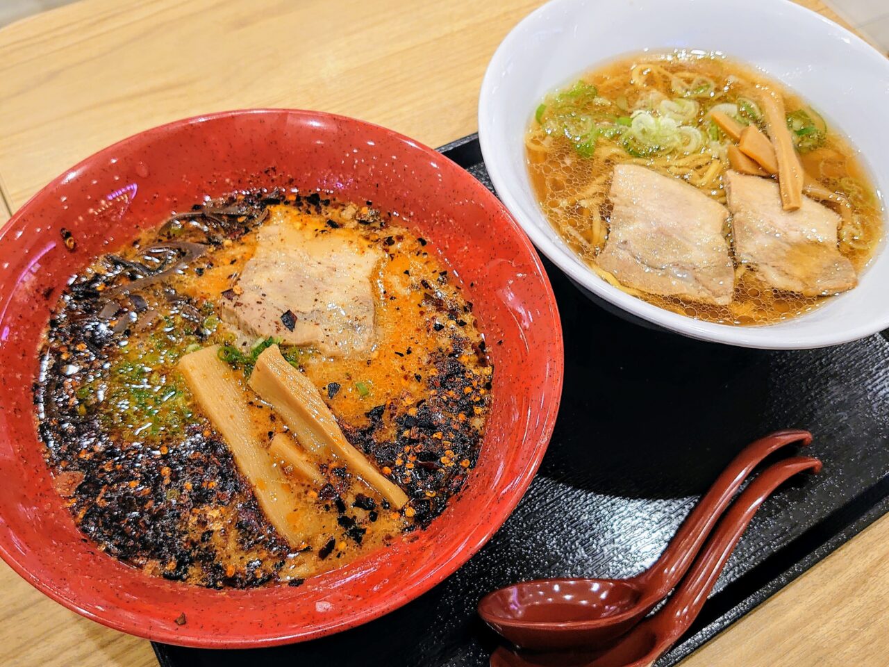 成田山らーめんストリート実食_南極と喜多方らーめん２