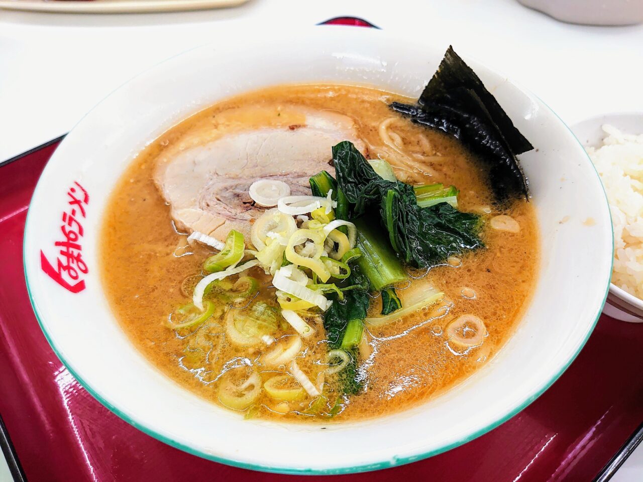 くるまやラーメン_豚骨醤油ラーメン２