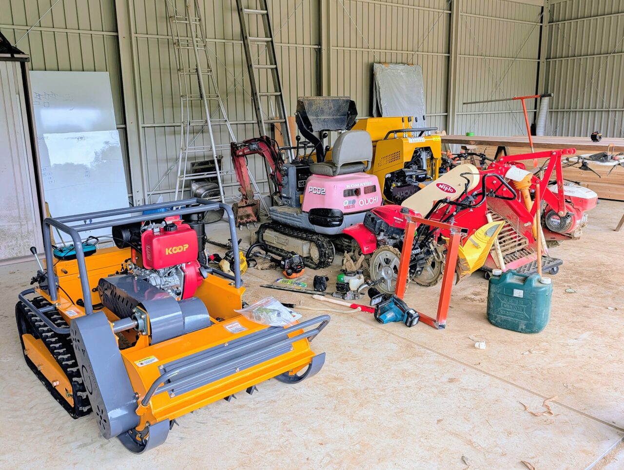 田舎ごっこファーム2025年_ガレージ１