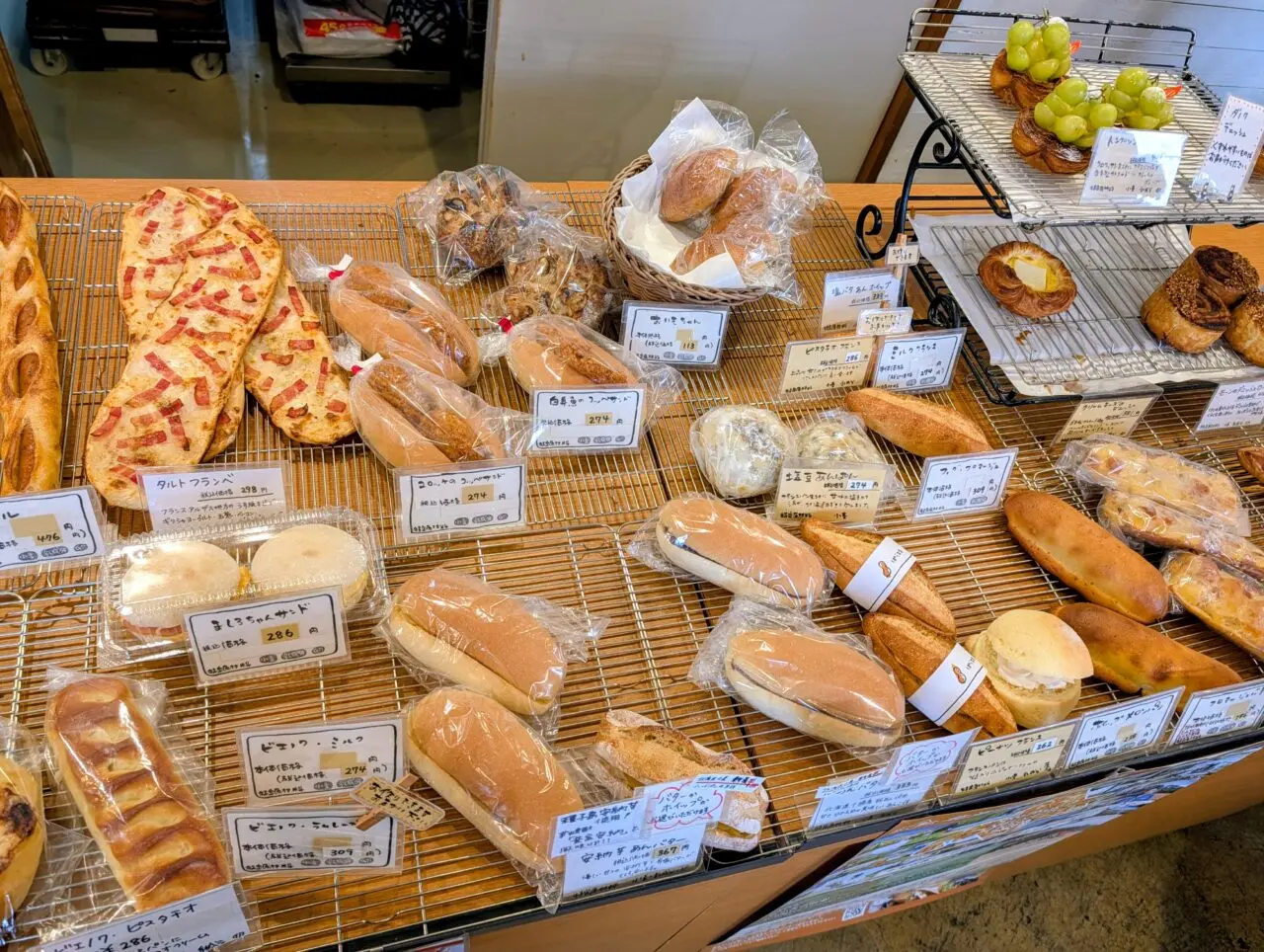 パラオア閉店_パン3