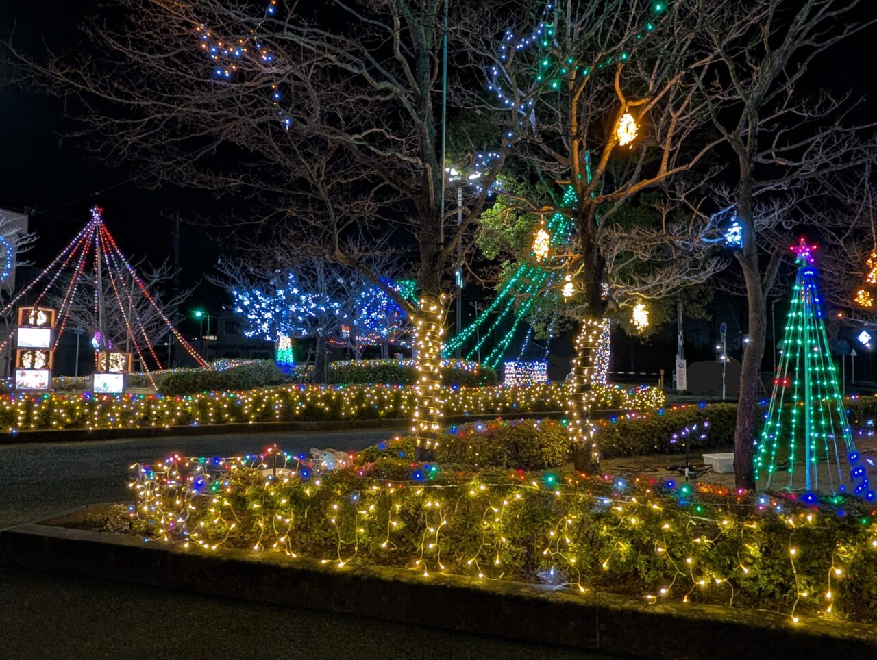 きおろし冬の光物語2025_南口３