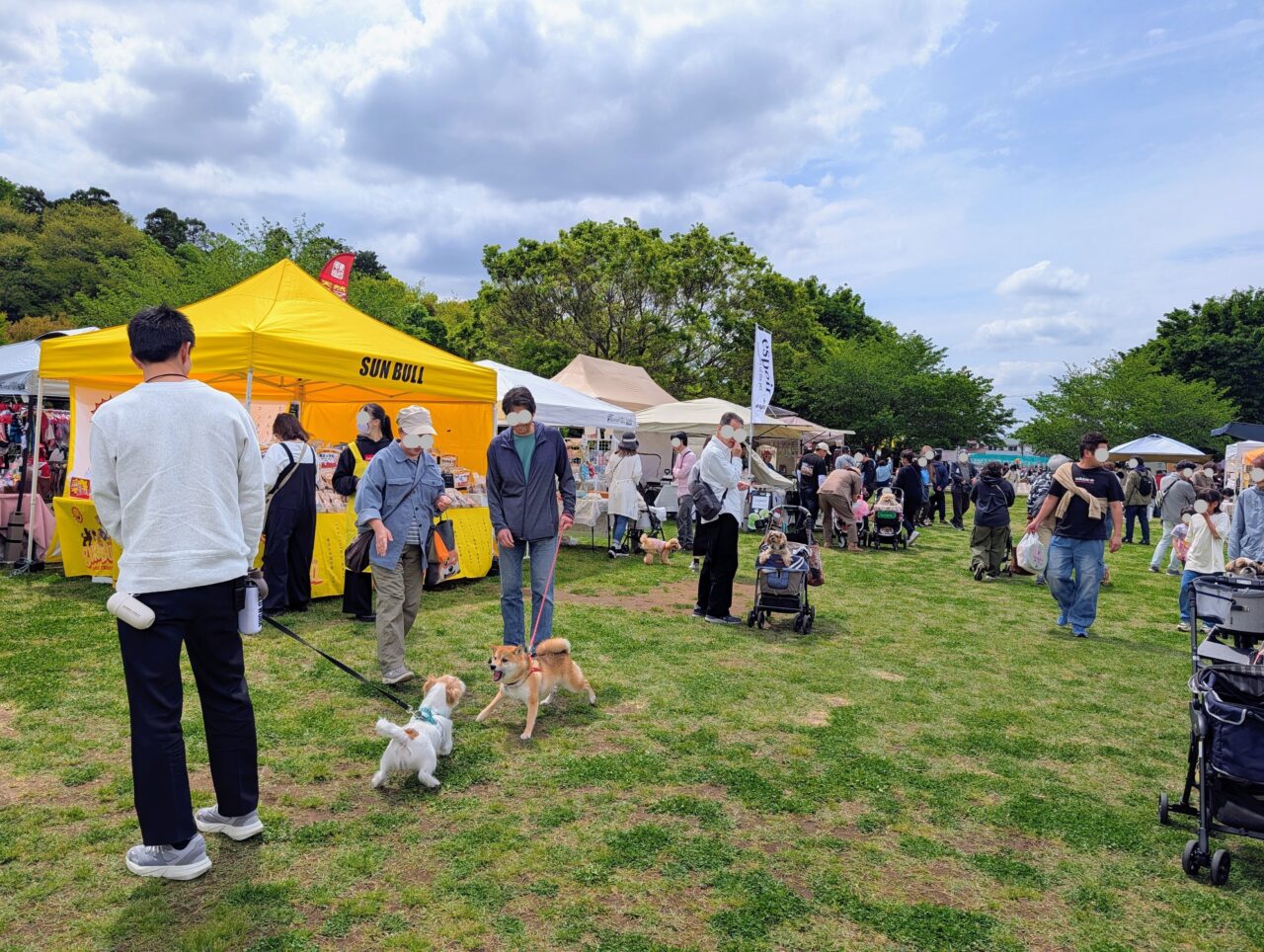犬と春祭り2026年4月2_マルシェ２