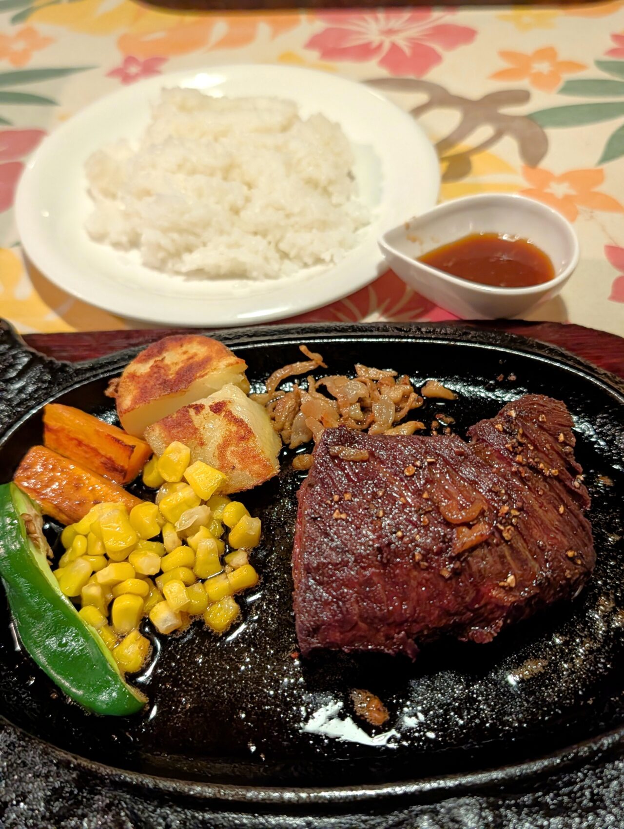 ステーキモウモウ閉店_肉３