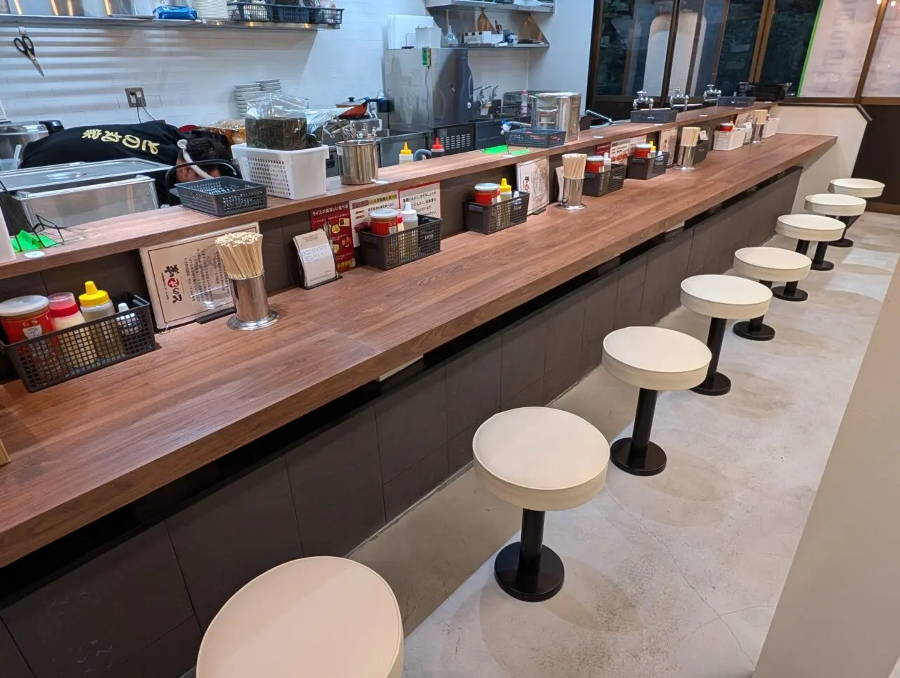 との丸家船取店_内観１