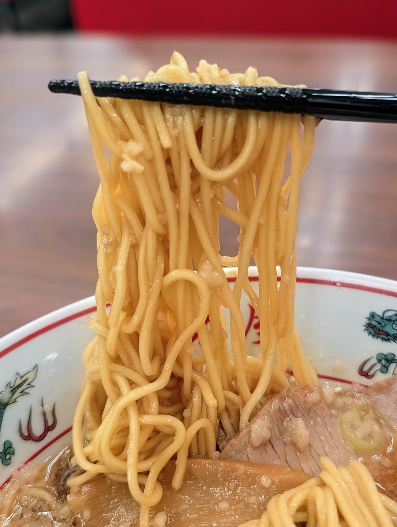 魁力屋白井2026年6月_ラーメン麺