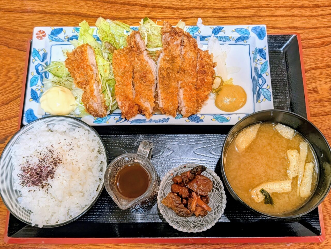 きまぐれ鎌ケ谷_豚ロースカツ定食1